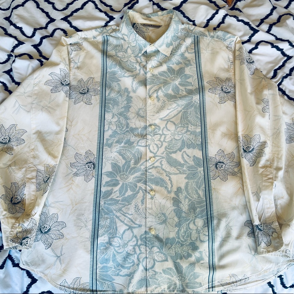 Tommy Bahama White with Blue Floral Print Long Sleeve Button Down Men’s Size XL